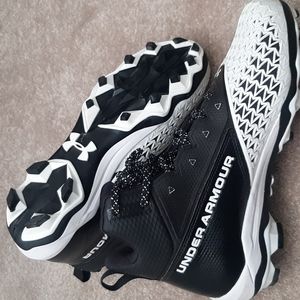 Under Armour mens soccer cleats